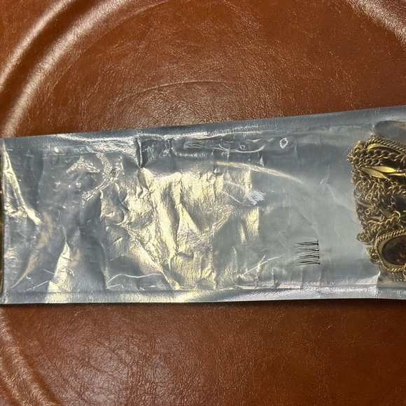 Vintage, Sarah Coventry, Golden embers, three strand, gold tone, chain, stunning - Picture 10 of 14